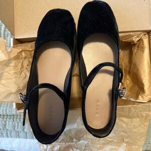 Doen Mary Jane slipper in black velvet